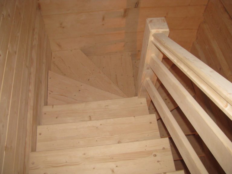 schody z drewna