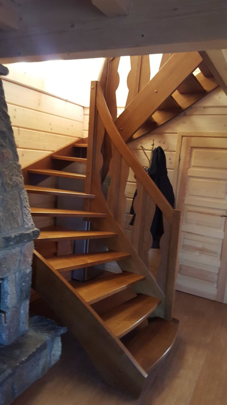 schody wewnetrzne drewniane